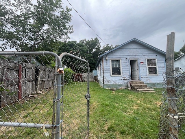 3323 Bataan Street Dallas TX 75212