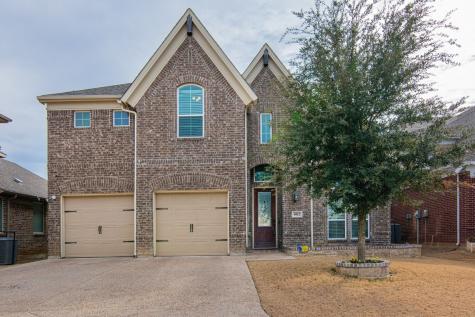 4012 Silk Vine Court Roanoke TX 76262