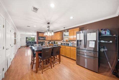 902 Travis Avenue Alvarado TX 76009