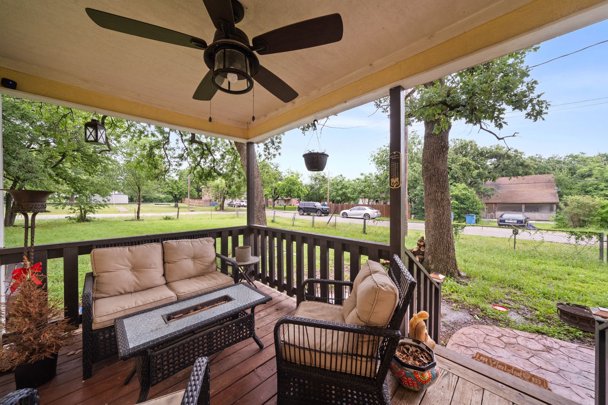 902 Travis Avenue Alvarado TX 76009