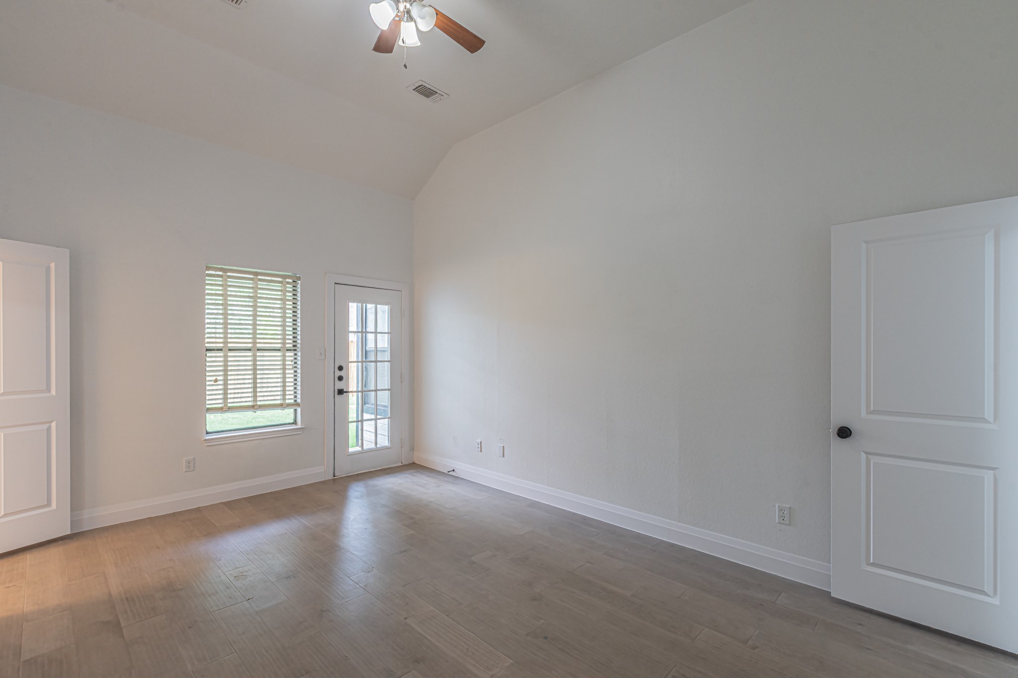 2850 Fenwick Street Grand Prairie TX 75052
