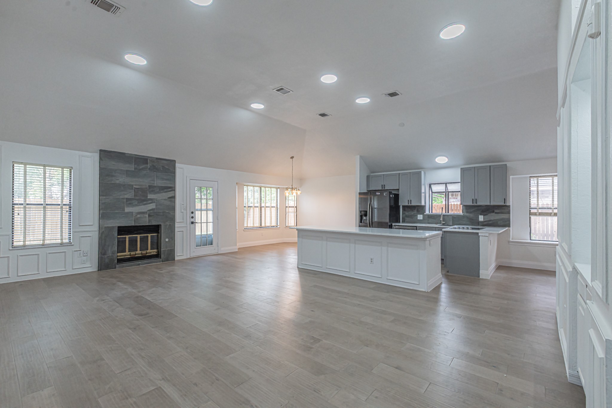 2850 Fenwick Street Grand Prairie TX 75052