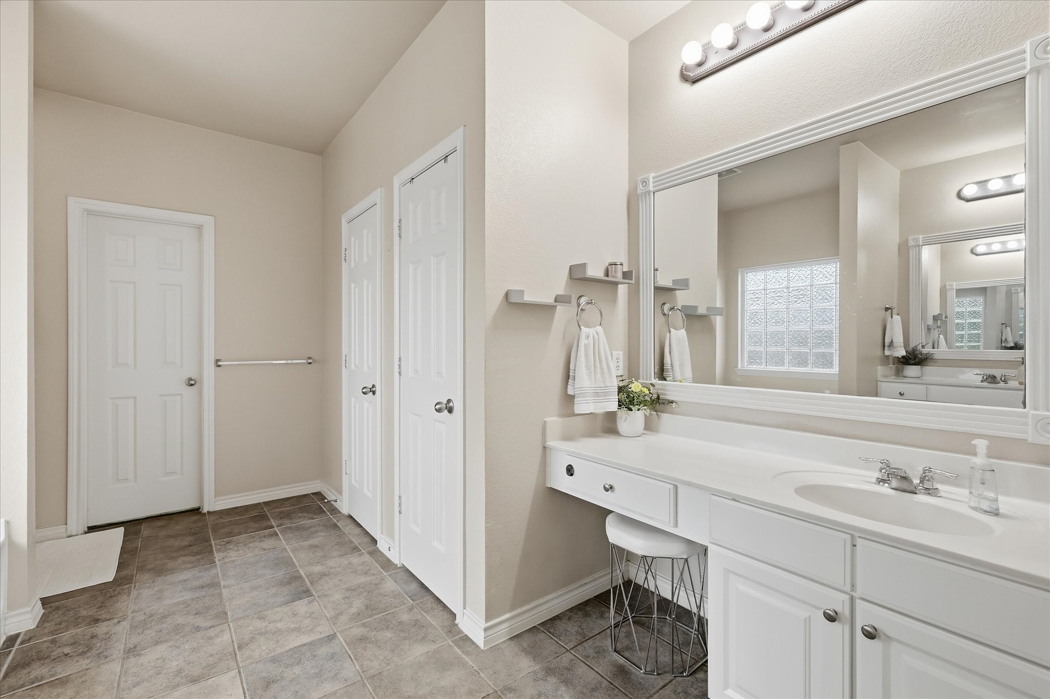 2825 Treasure Cove Drive Lewisville TX 75056
