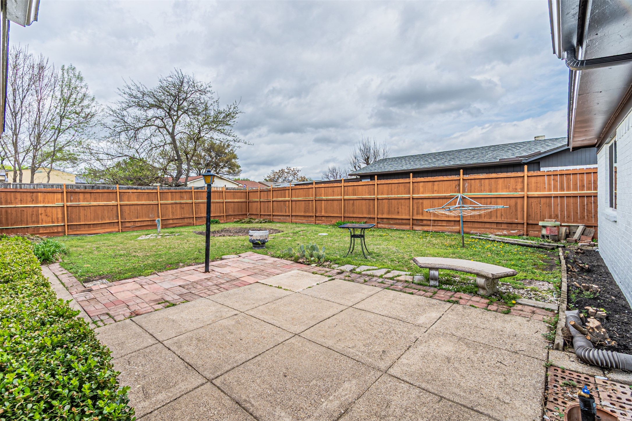 1509 Crockett Street Garland TX 75042