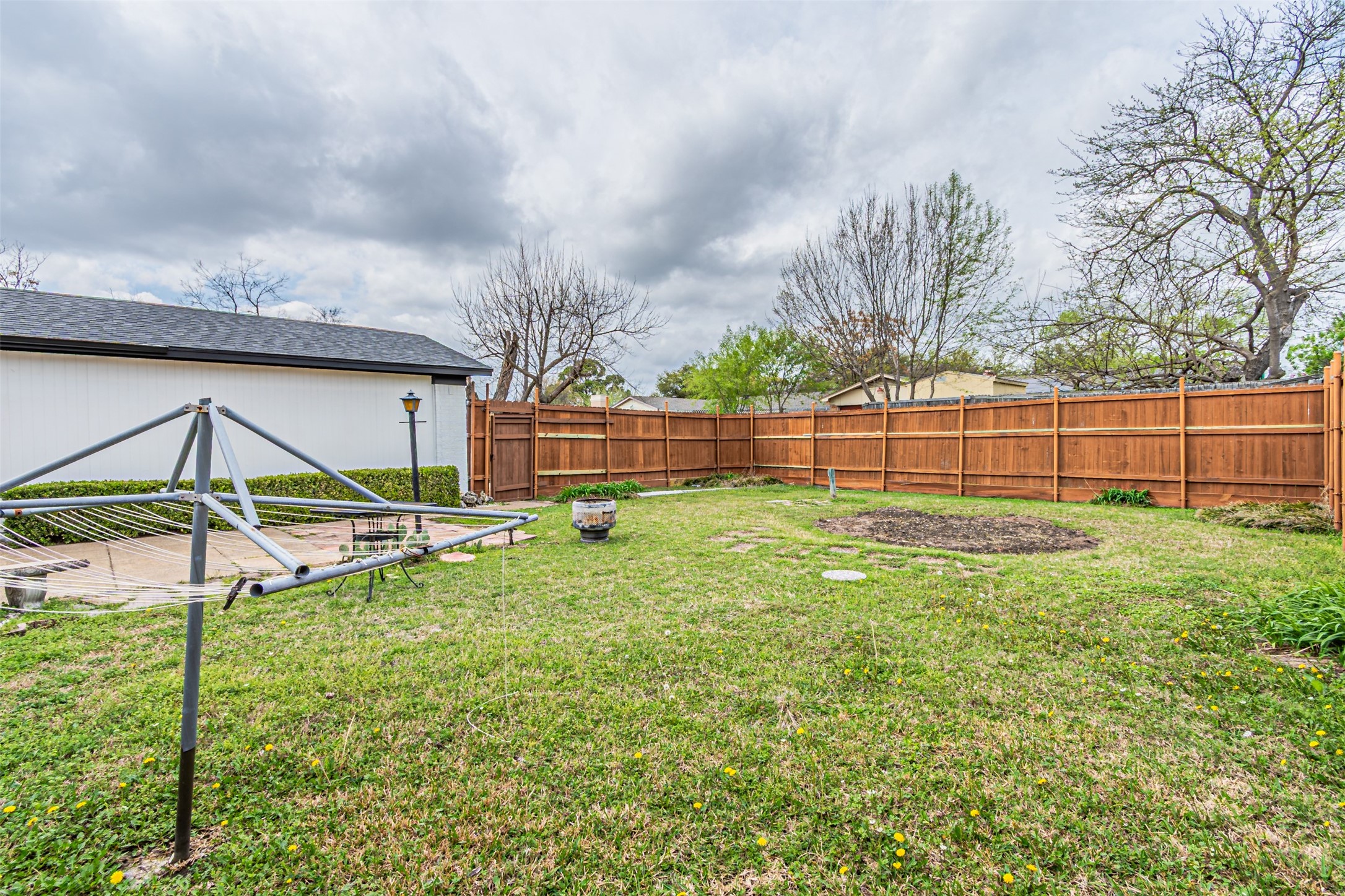 1509 Crockett Street Garland TX 75042
