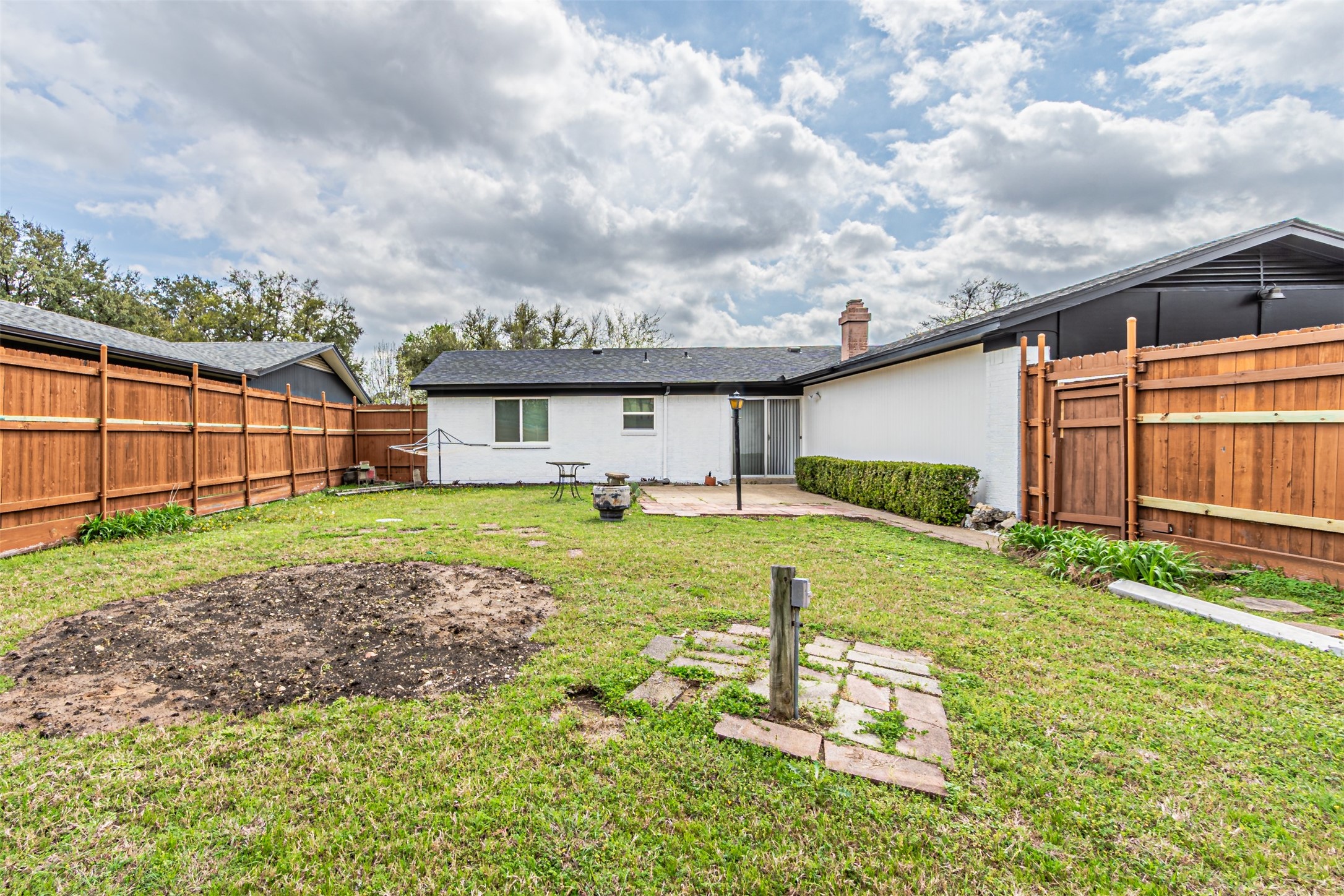 1509 Crockett Street Garland TX 75042
