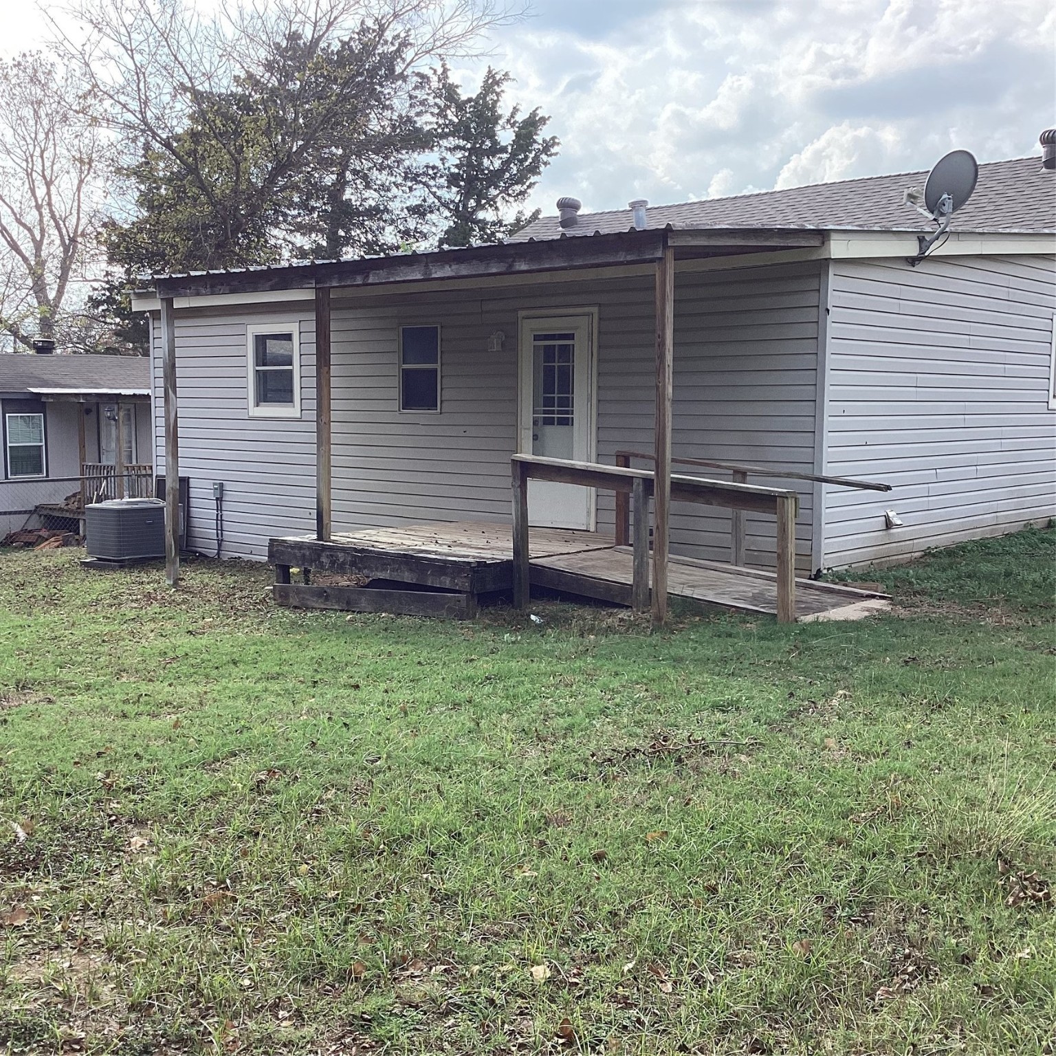 1506 S Travis Street Denison TX 75021