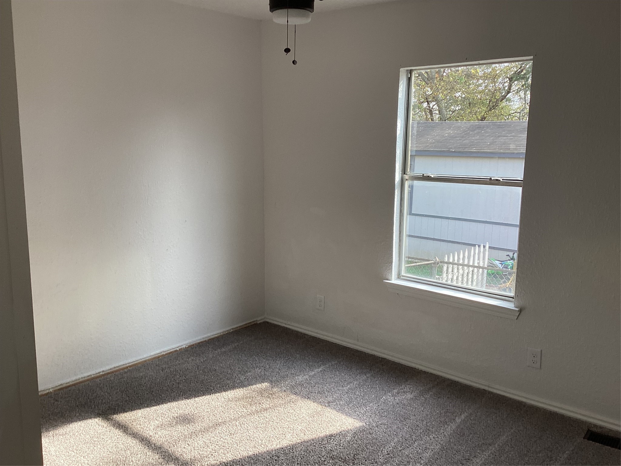 1506 S Travis Street Denison TX 75021