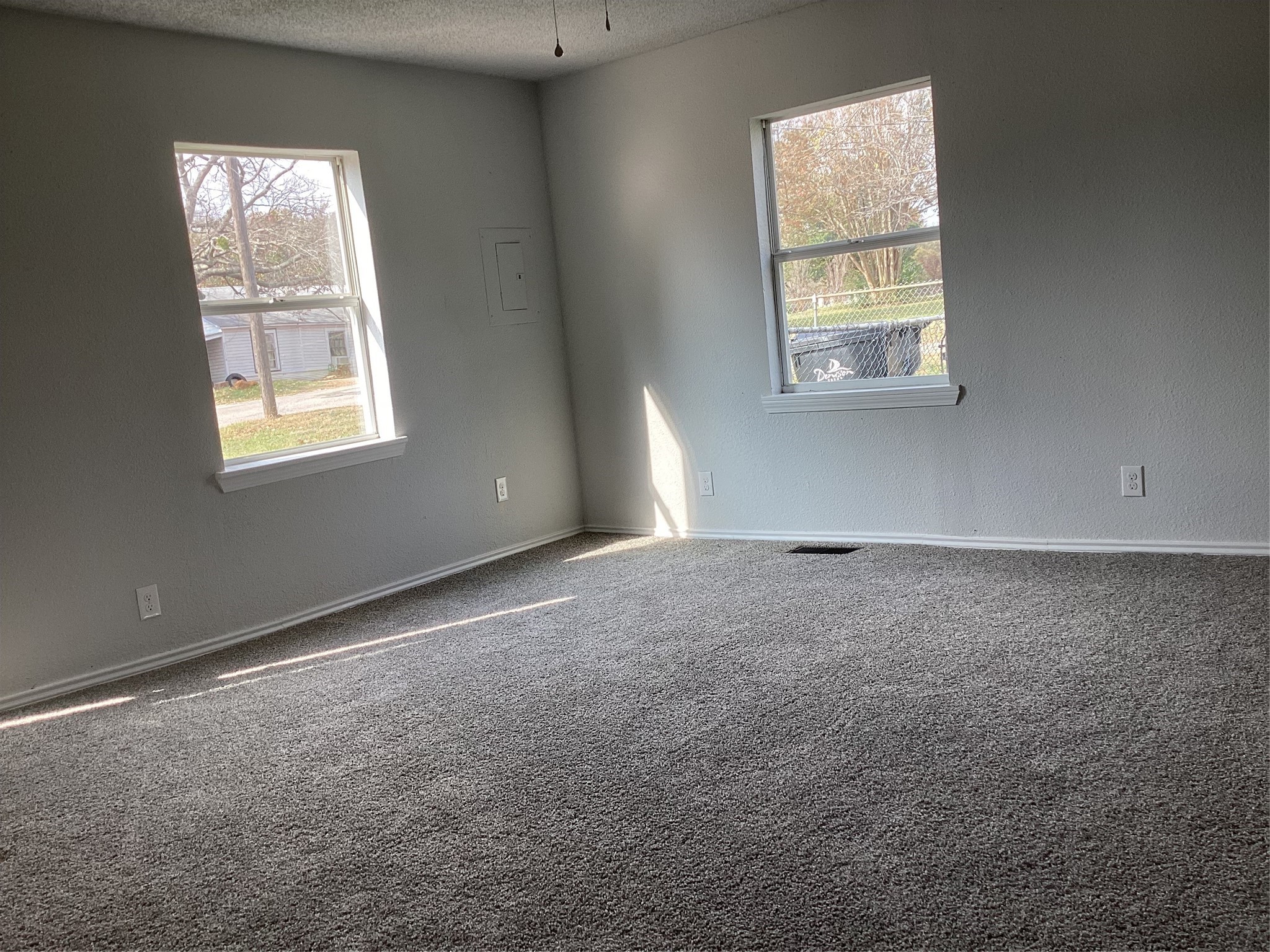 1506 S Travis Street Denison TX 75021