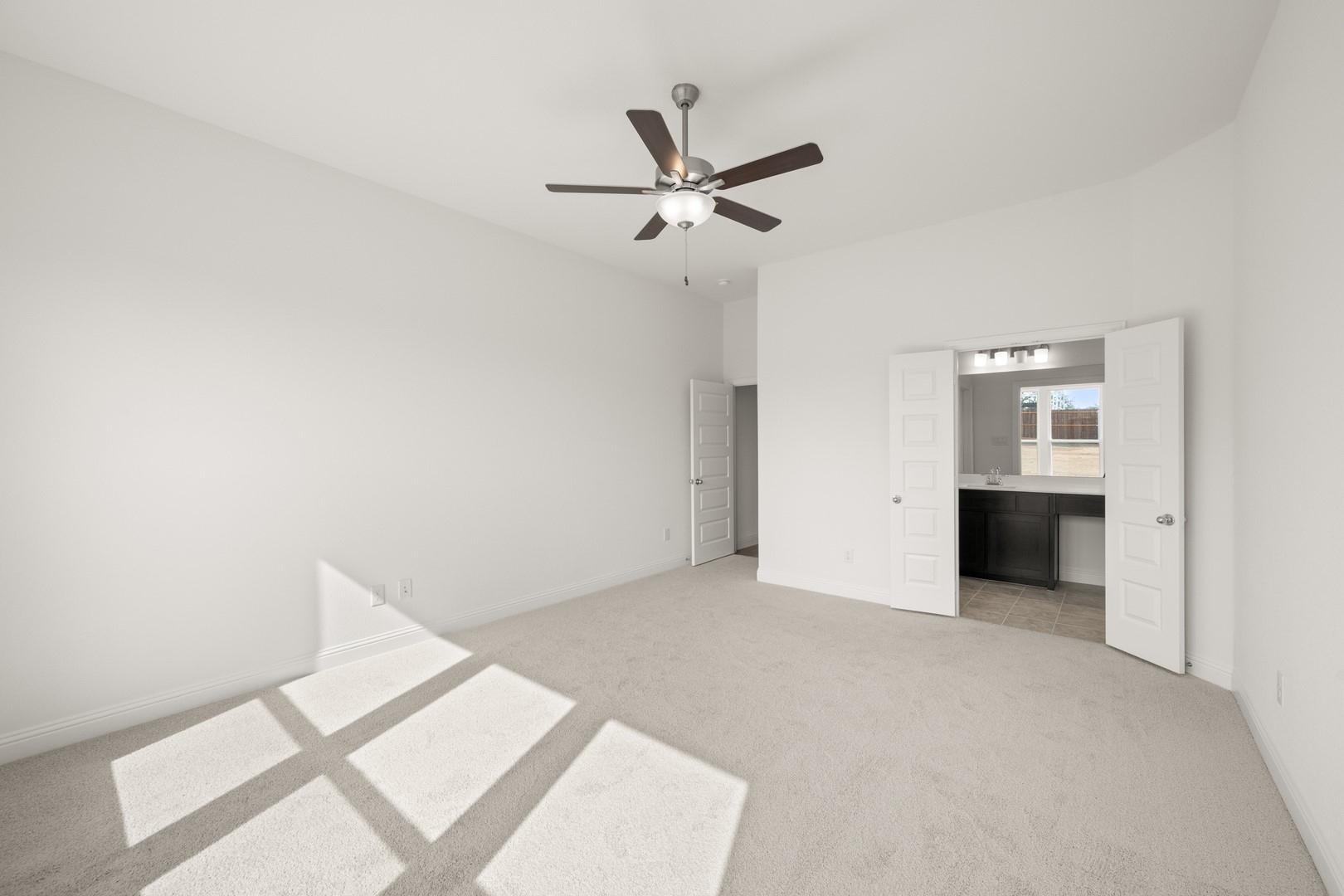 808 Stone Eagle Drive Azle TX 76020