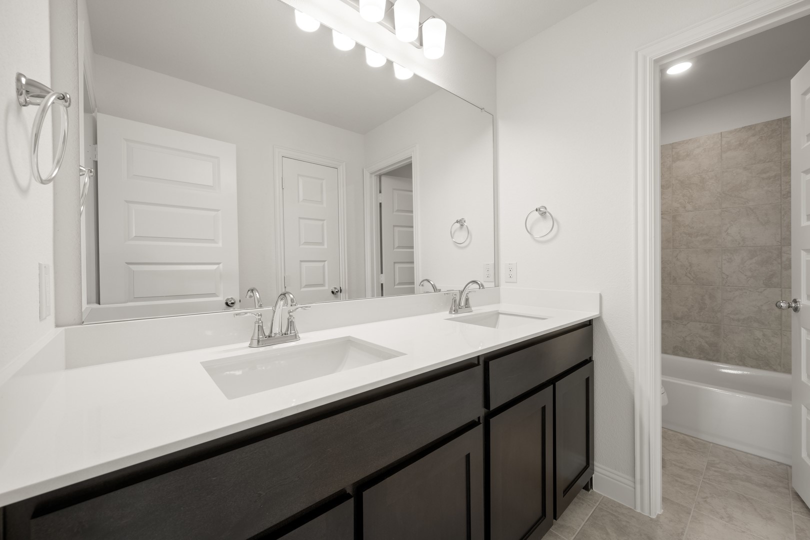 808 Stone Eagle Drive Azle TX 76020