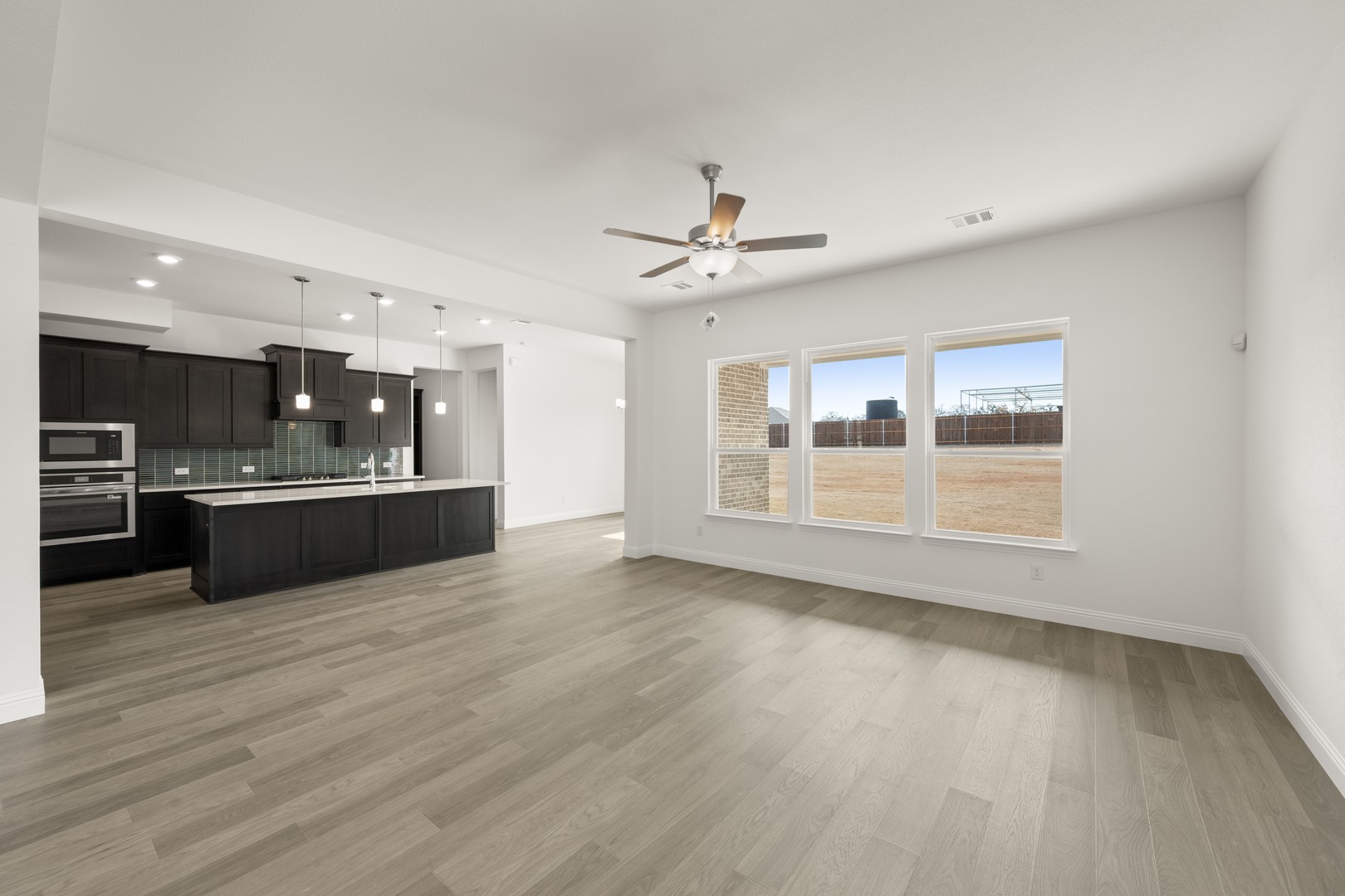 808 Stone Eagle Drive Azle TX 76020
