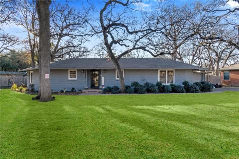 904 Briarwood Boulevard Arlington TX 76013