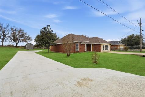 3917 Country Meadows Circle Granbury TX 76049