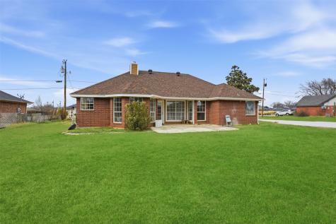 3917 Country Meadows Circle Granbury TX 76049