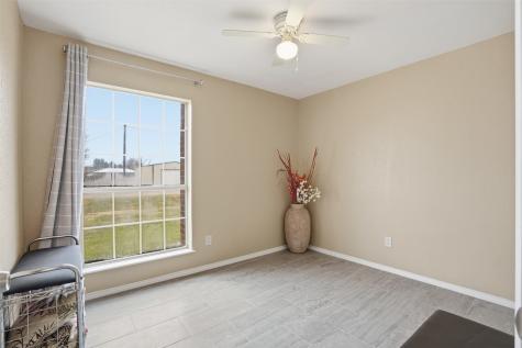 3917 Country Meadows Circle Granbury TX 76049