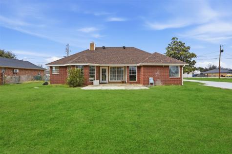 3917 Country Meadows Circle Granbury TX 76049