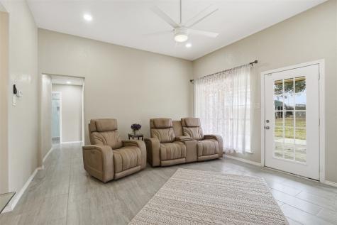 3917 Country Meadows Circle Granbury TX 76049