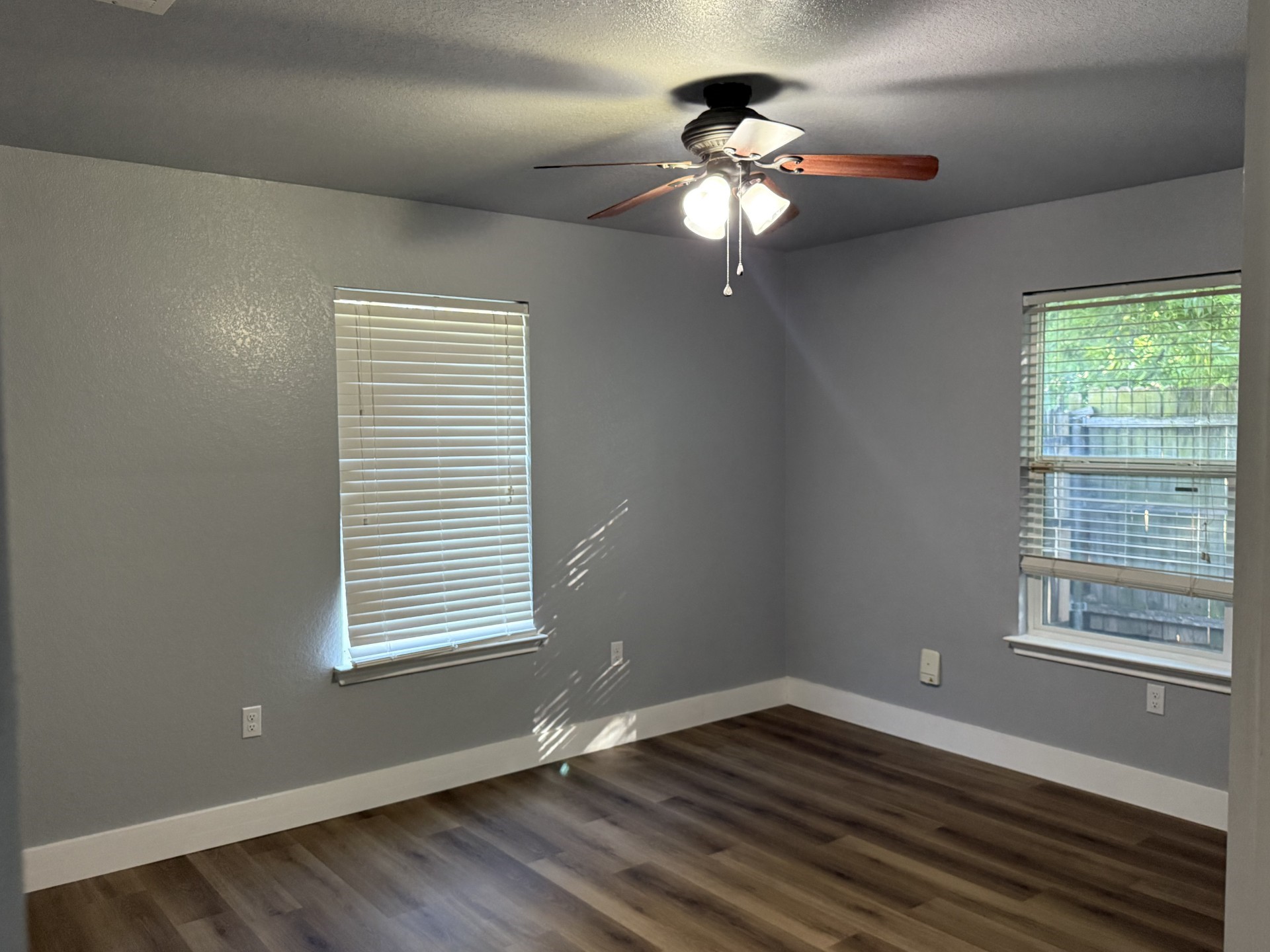 1004 Sanders Street Bowie TX 76230
