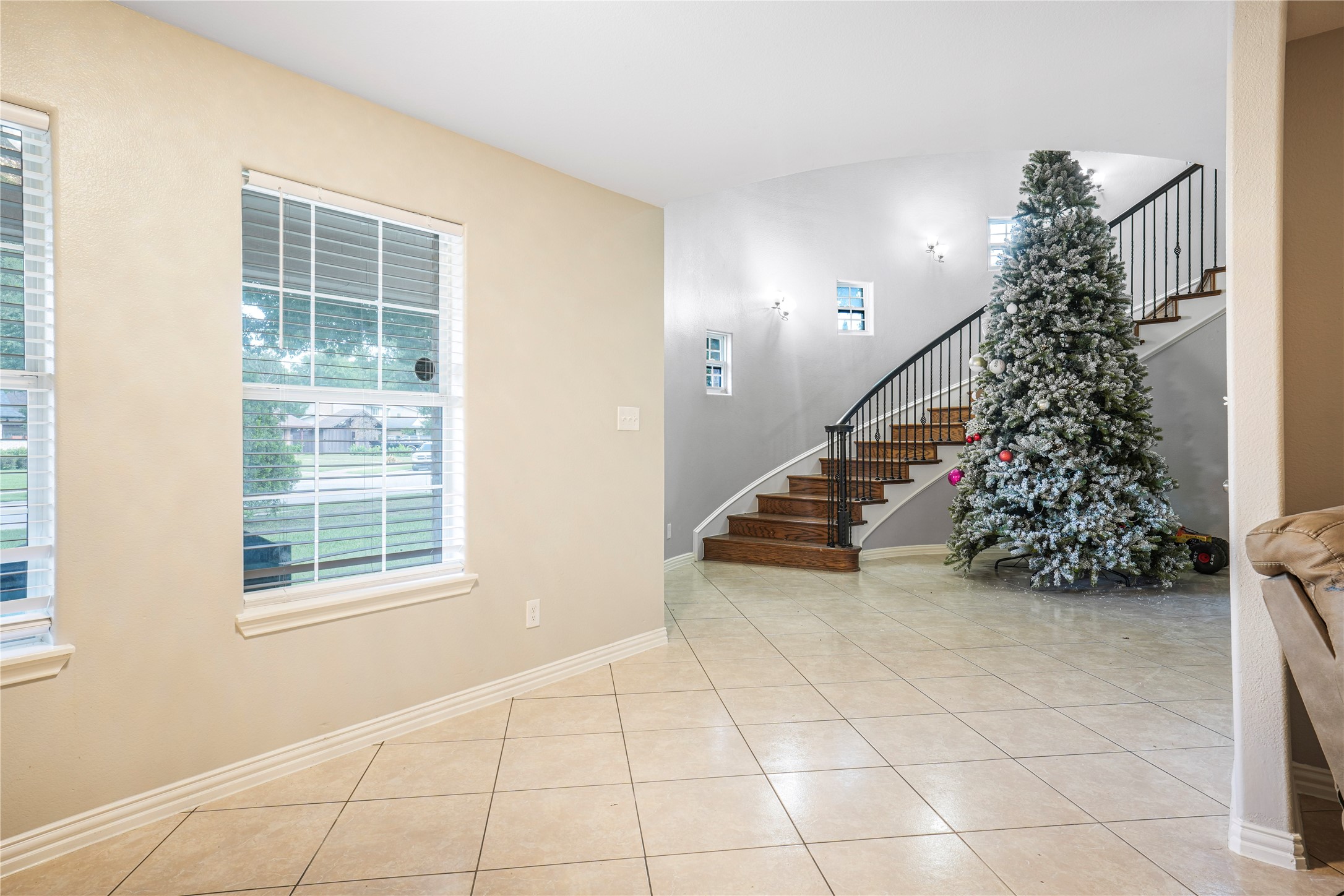 813 Beacon Hill Drive Irving TX 75061