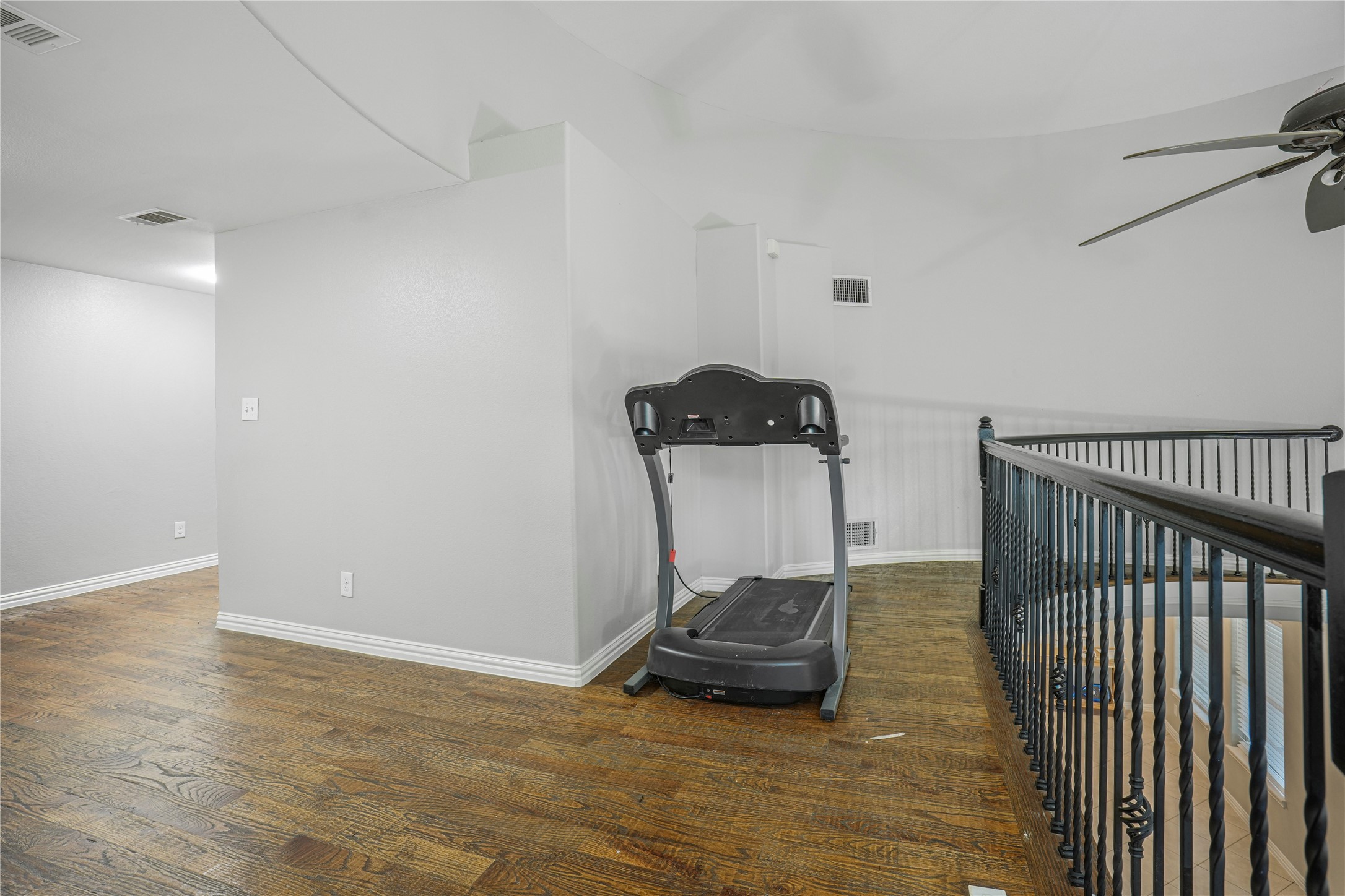 813 Beacon Hill Drive Irving TX 75061