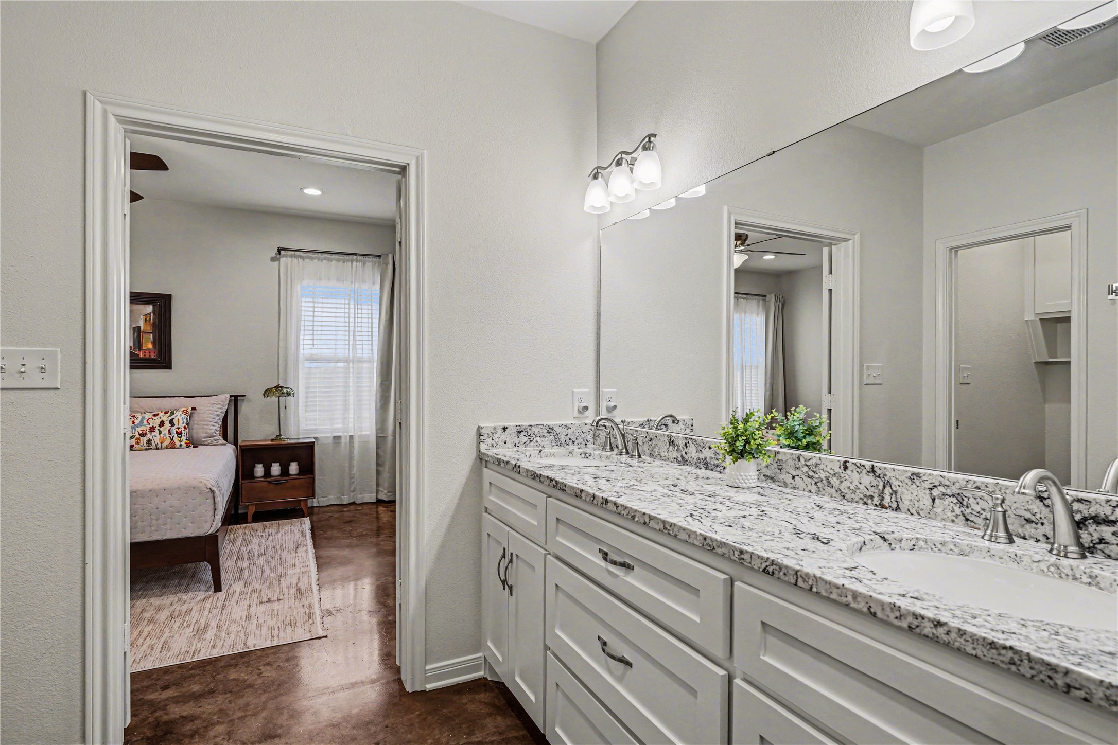2425 S 16th Street Waco TX 76706