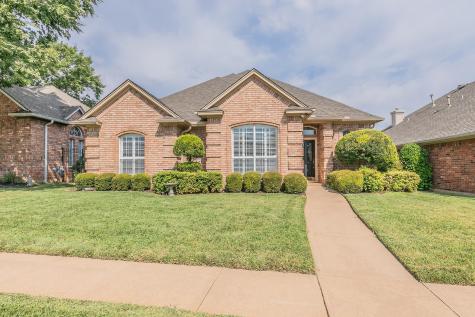 3205 Lake Oak Drive Arlington TX 76017