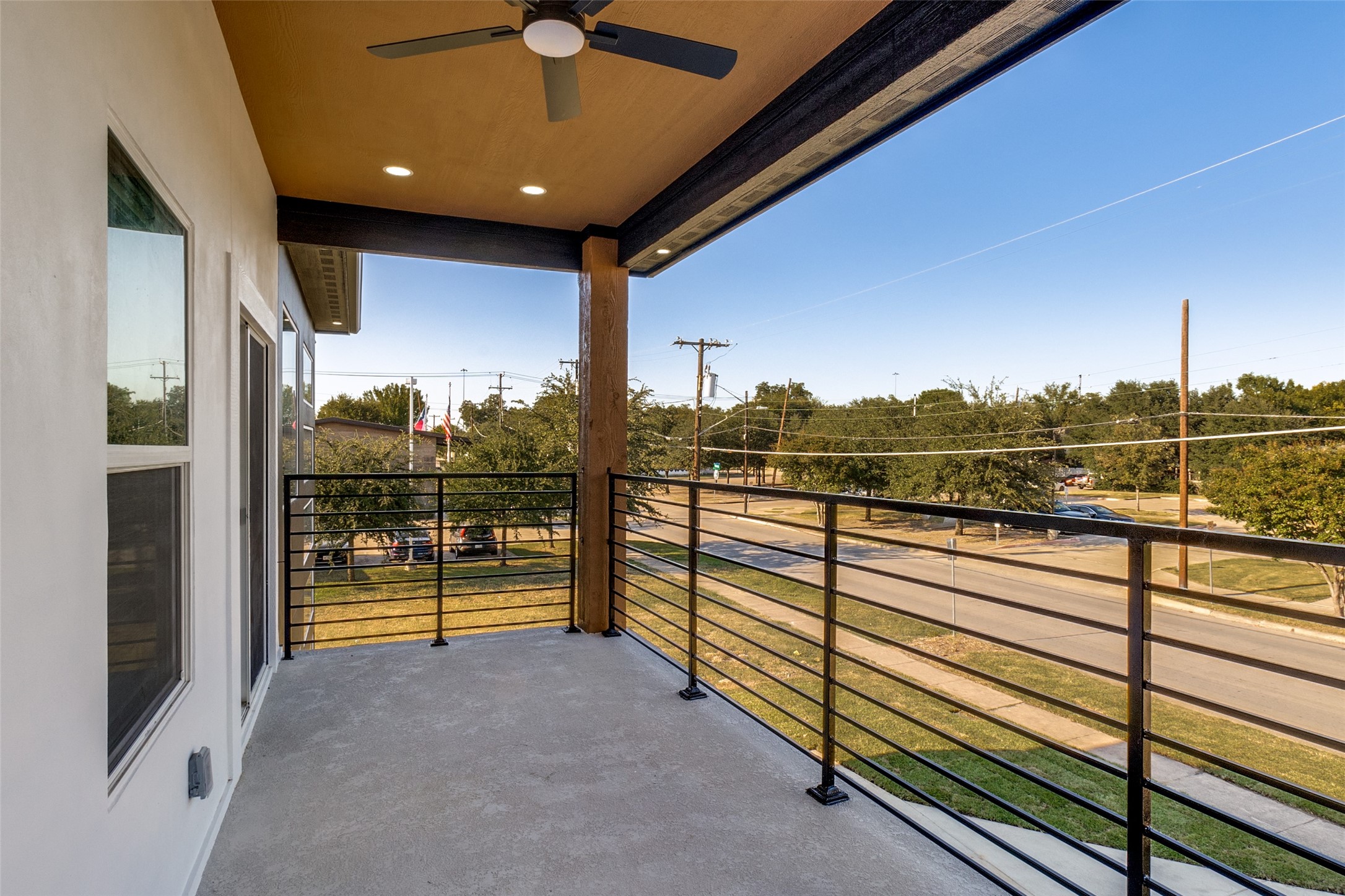 917 S Carroll Avenue Dallas TX 75223