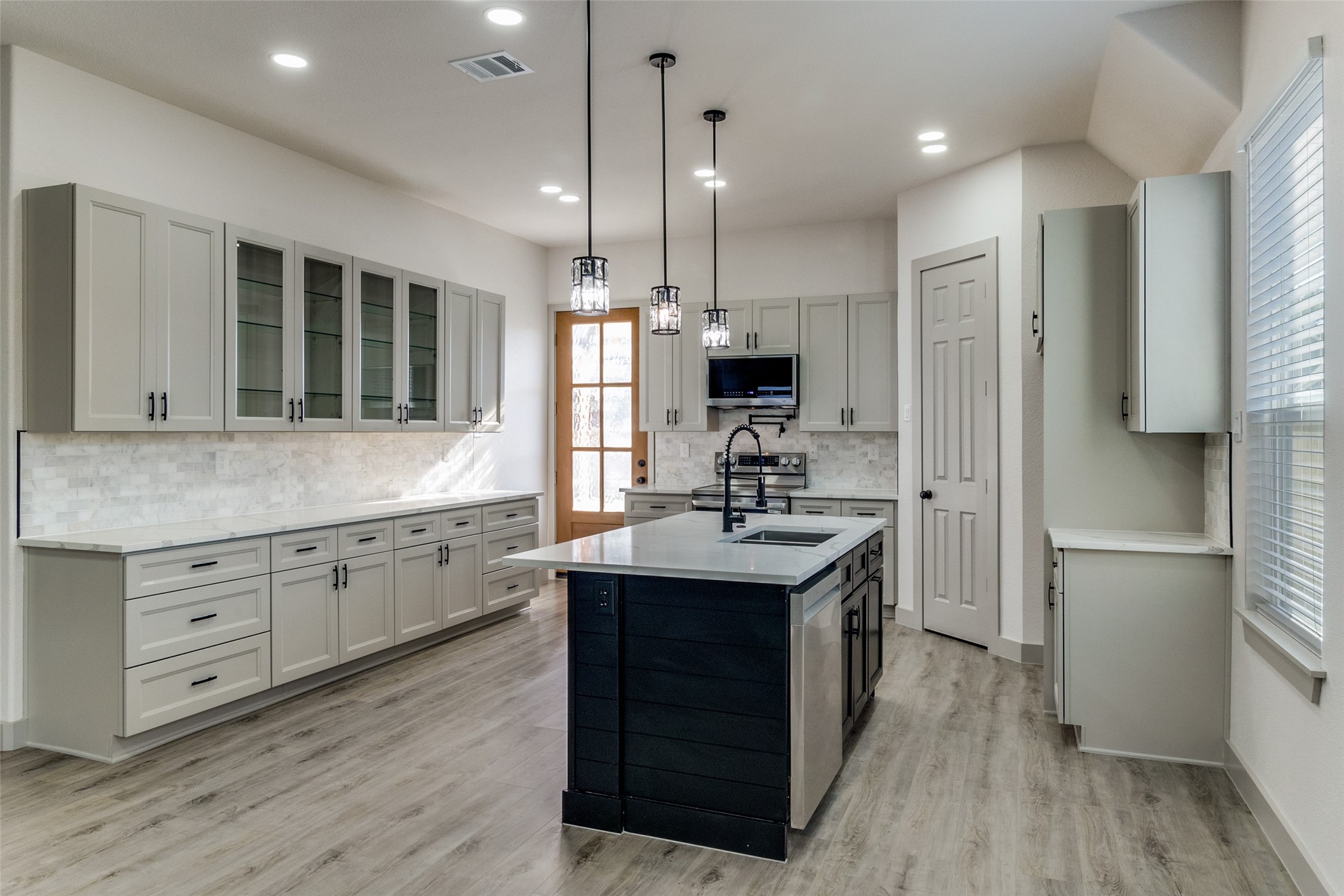 917 S Carroll Avenue Dallas TX 75223