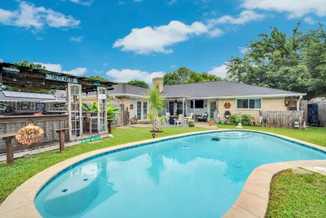 308 Buffalo Creek Drive Waxahachie TX 75165