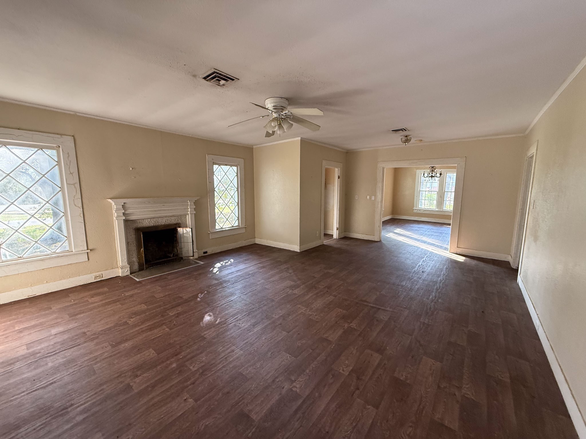 100 Smith Street Naples TX 75568