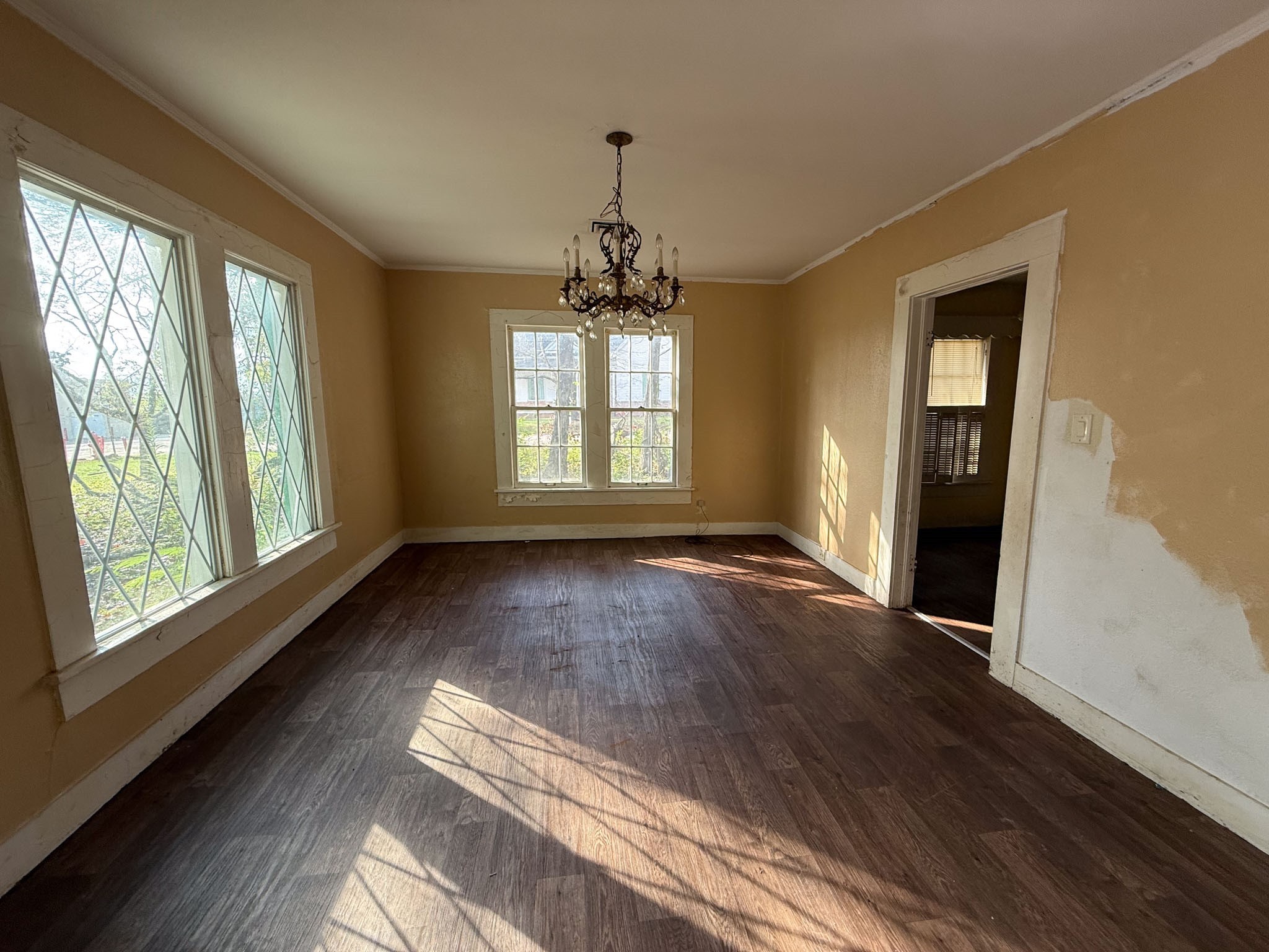 100 Smith Street Naples TX 75568