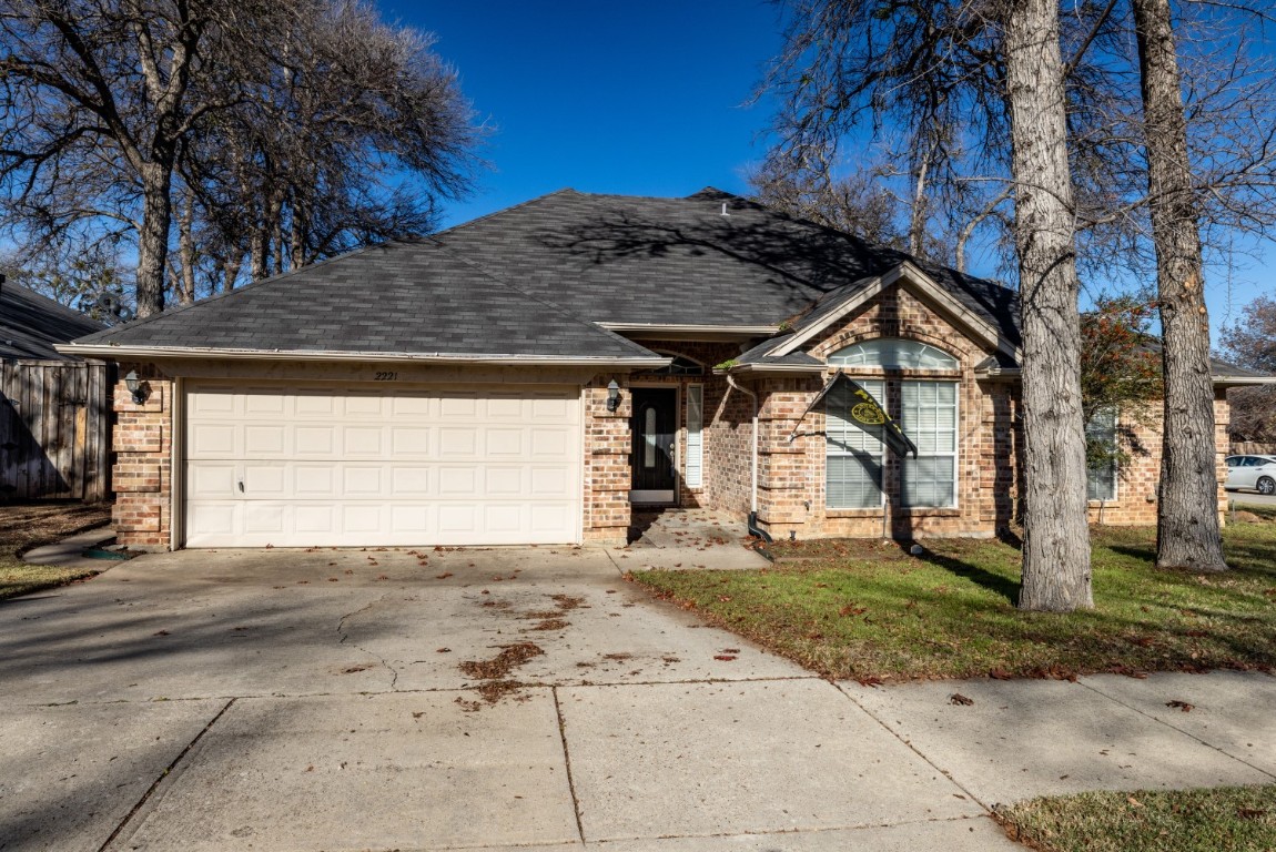 2221 Greendale Court Bedford TX 76022
