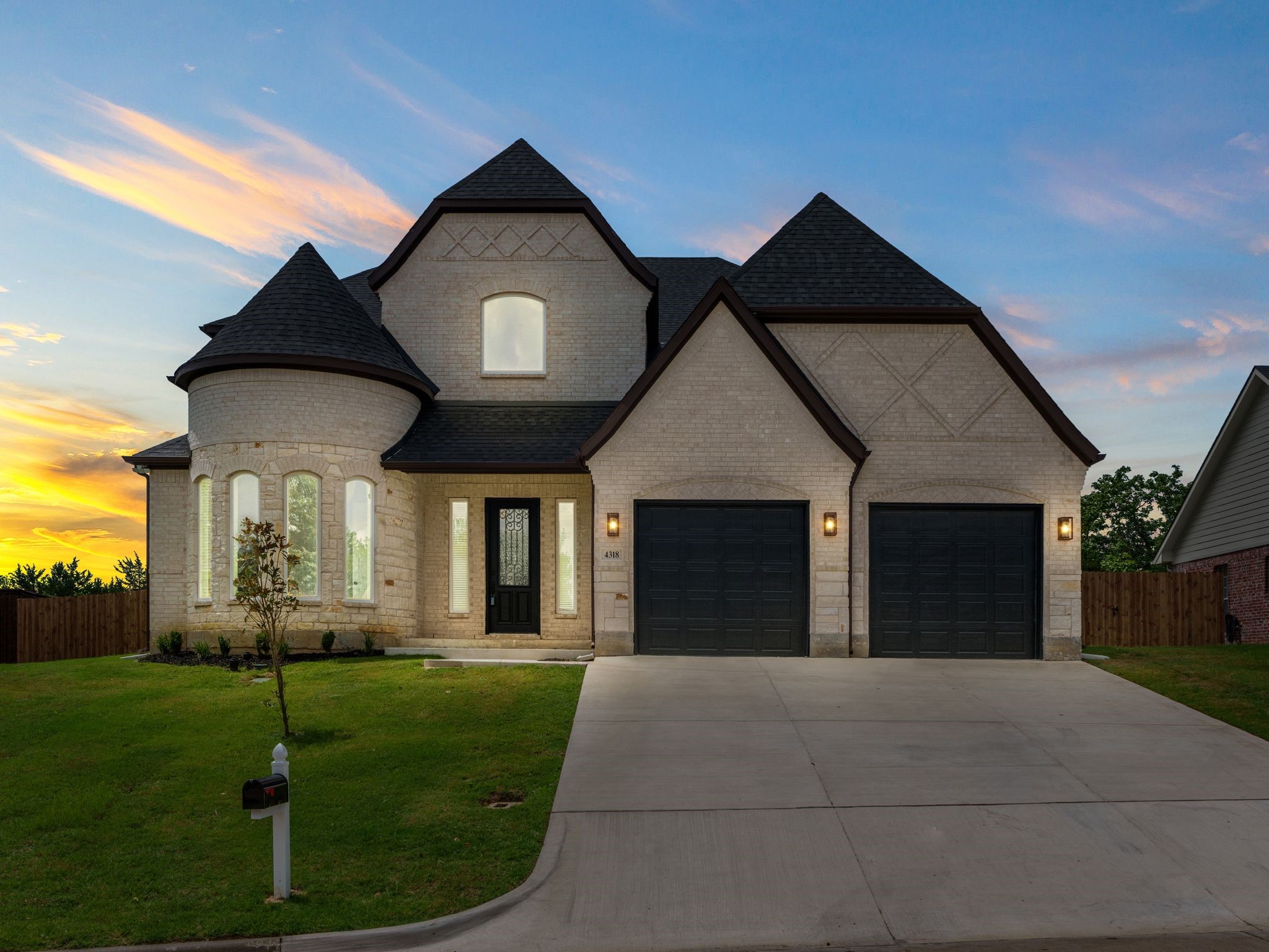 4318 Peachtree Lane Denison TX 75020