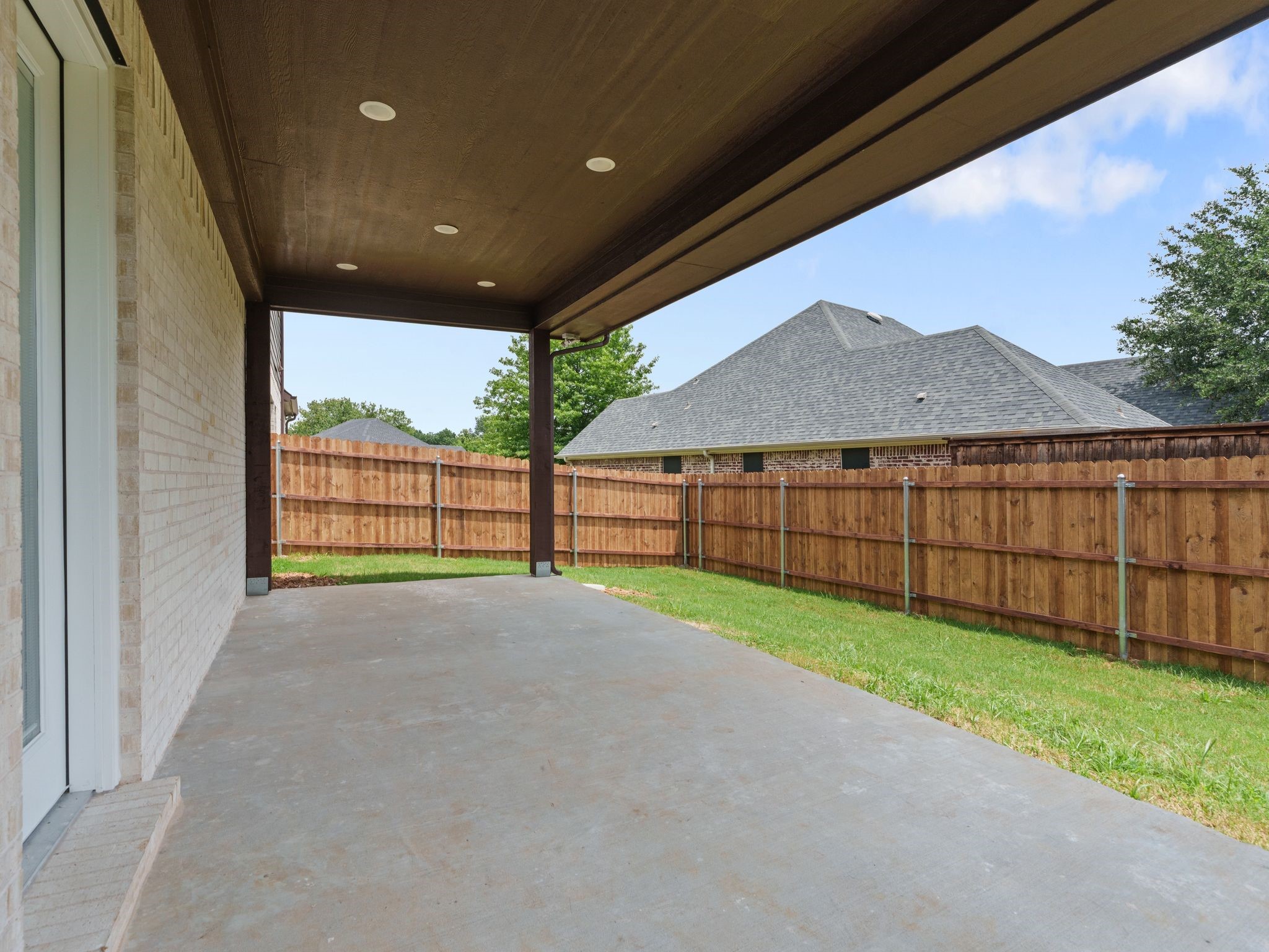 4318 Peachtree Lane Denison TX 75020
