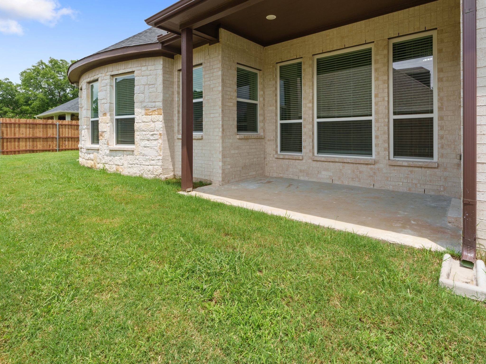 4318 Peachtree Lane Denison TX 75020