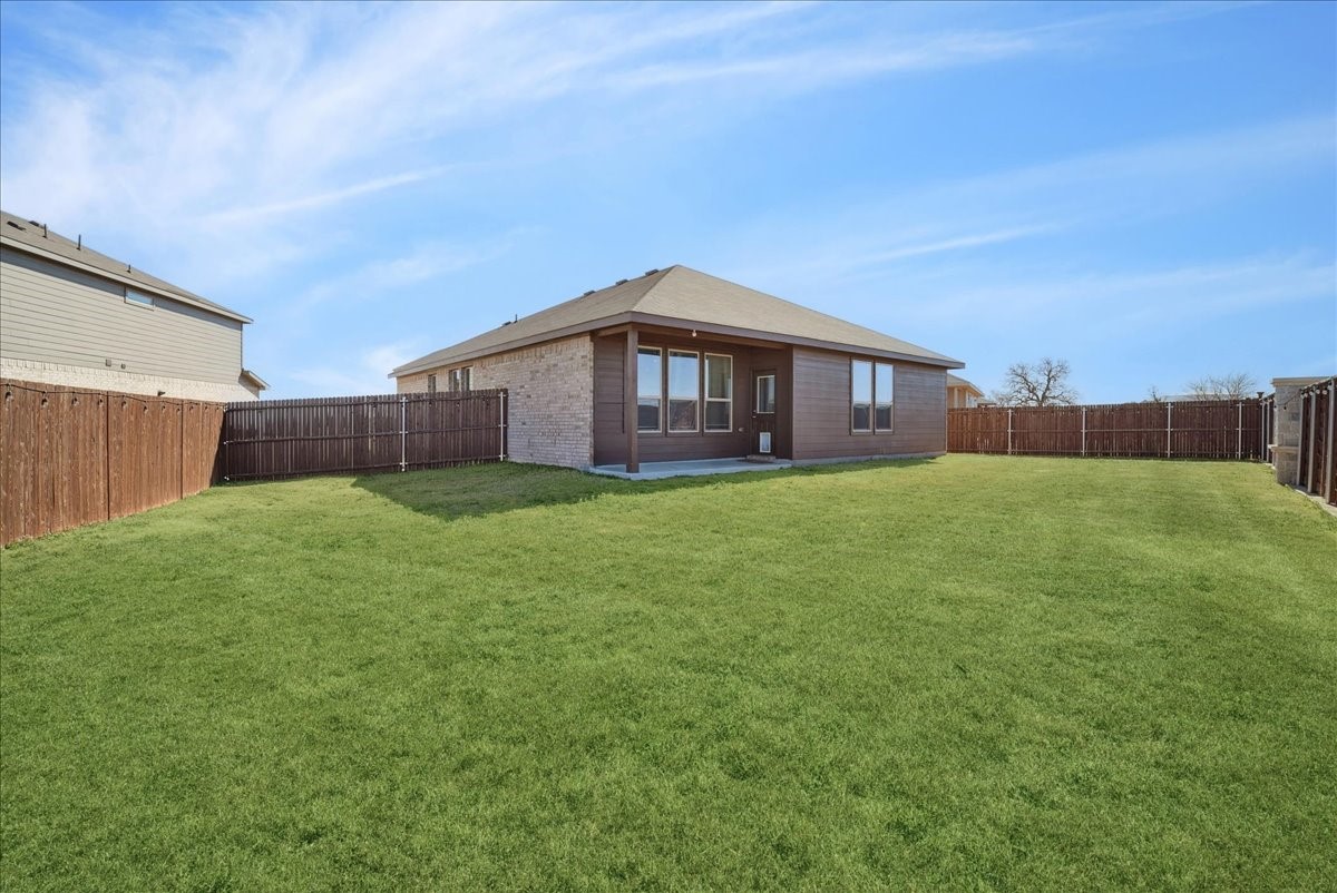 105 Driftoak Drive Boyd TX 76023