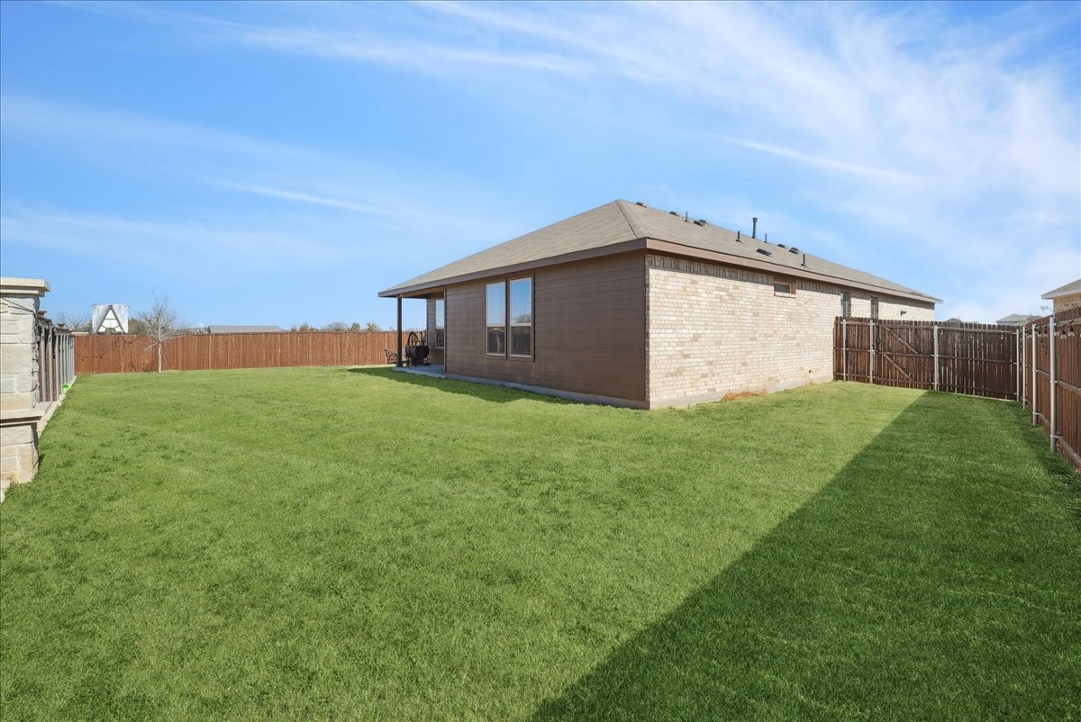 105 Driftoak Drive Boyd TX 76023