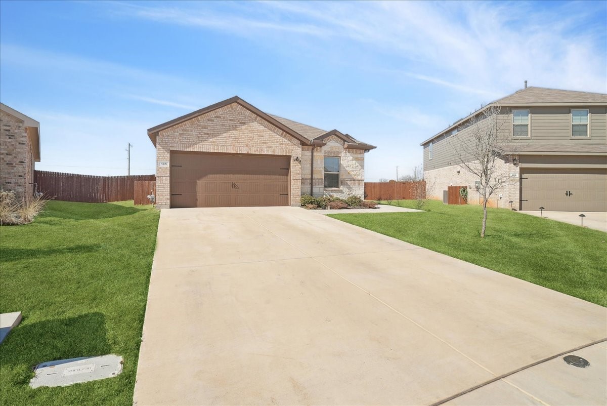 105 Driftoak Drive Boyd TX 76023