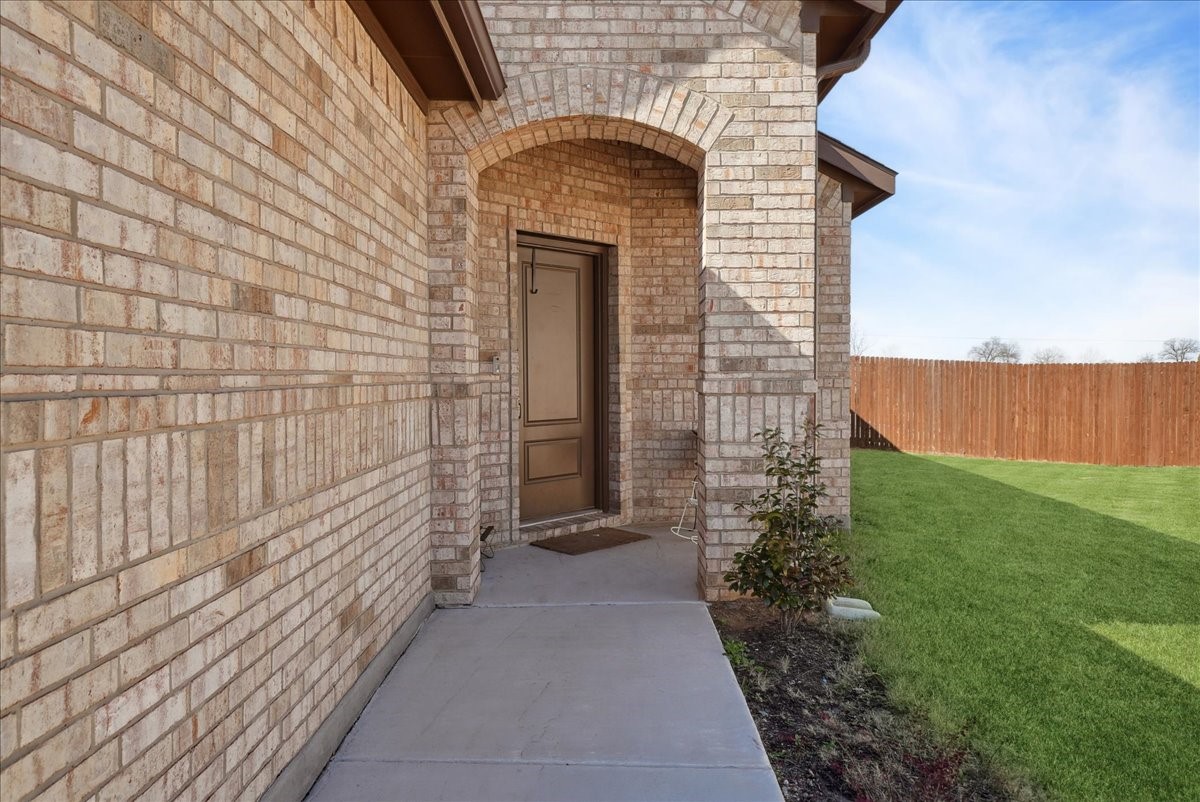105 Driftoak Drive Boyd TX 76023