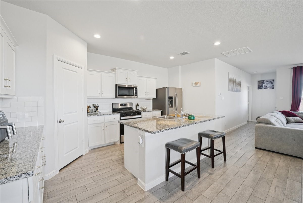 105 Driftoak Drive Boyd TX 76023