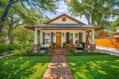 119 W Bluff Street Granbury TX 76048