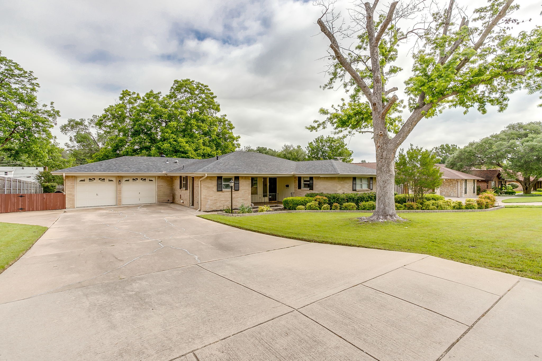 3720 Wilkie Way Fort Worth TX 76133