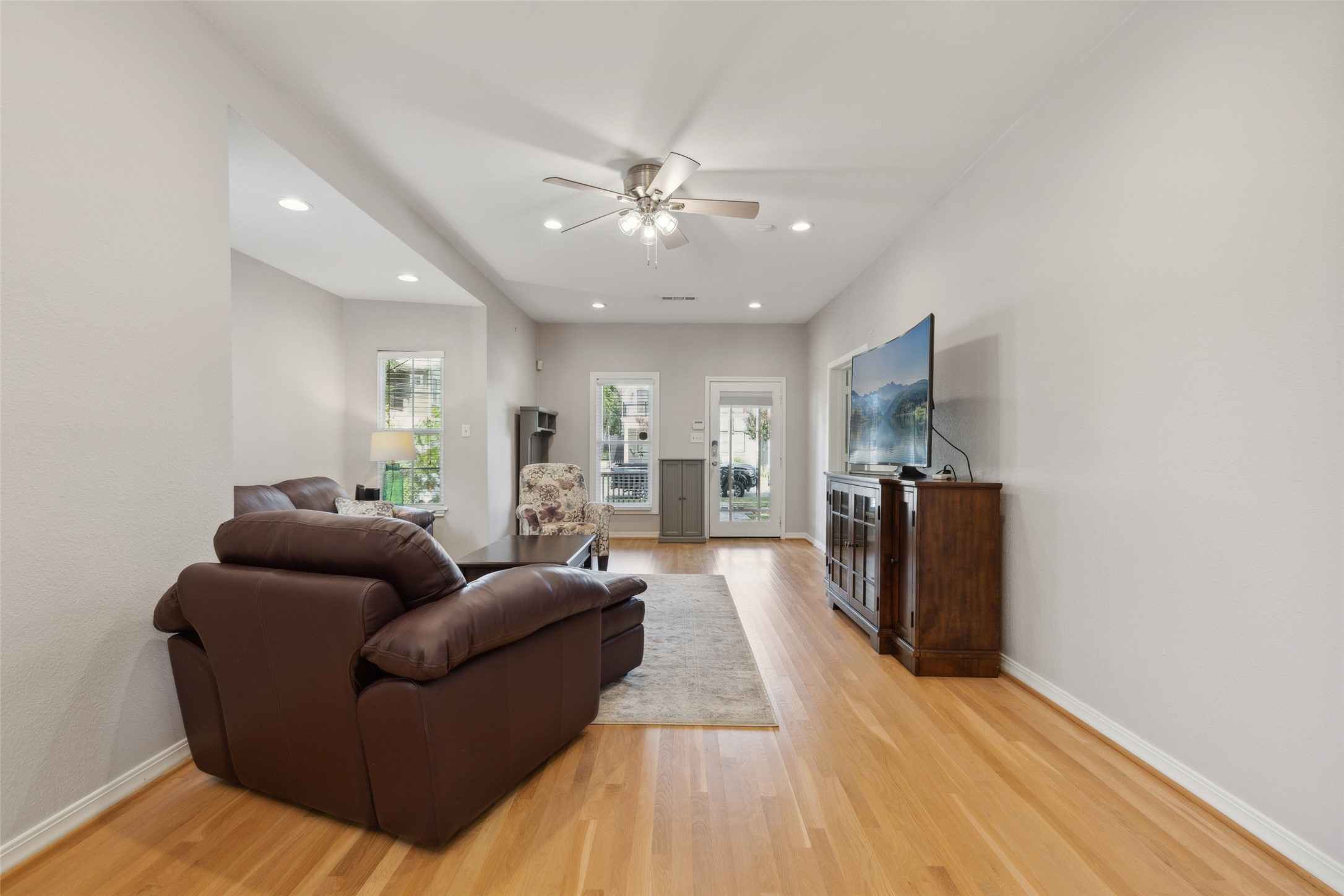 6100 Victor Street Dallas TX 75214