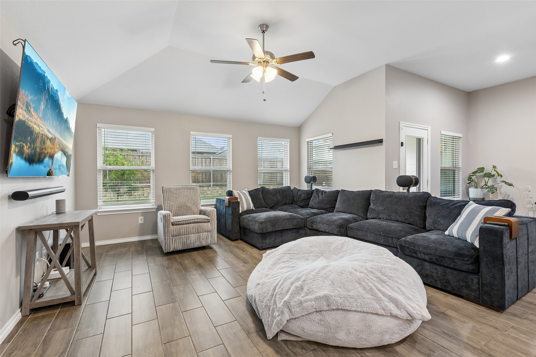 937 Burnet Lane Aubrey TX 76227