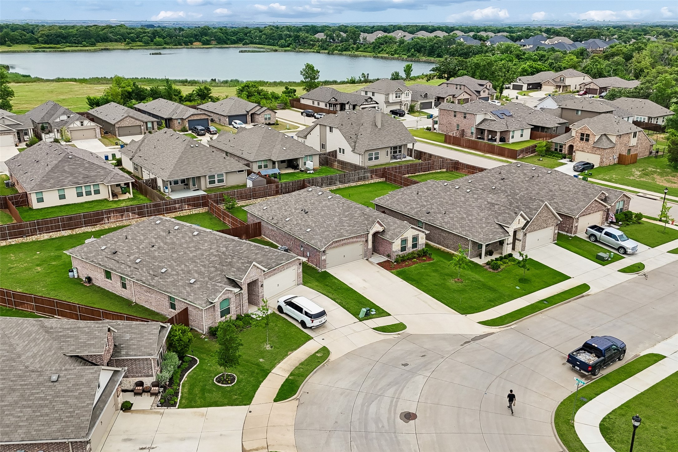 937 Burnet Lane Aubrey TX 76227