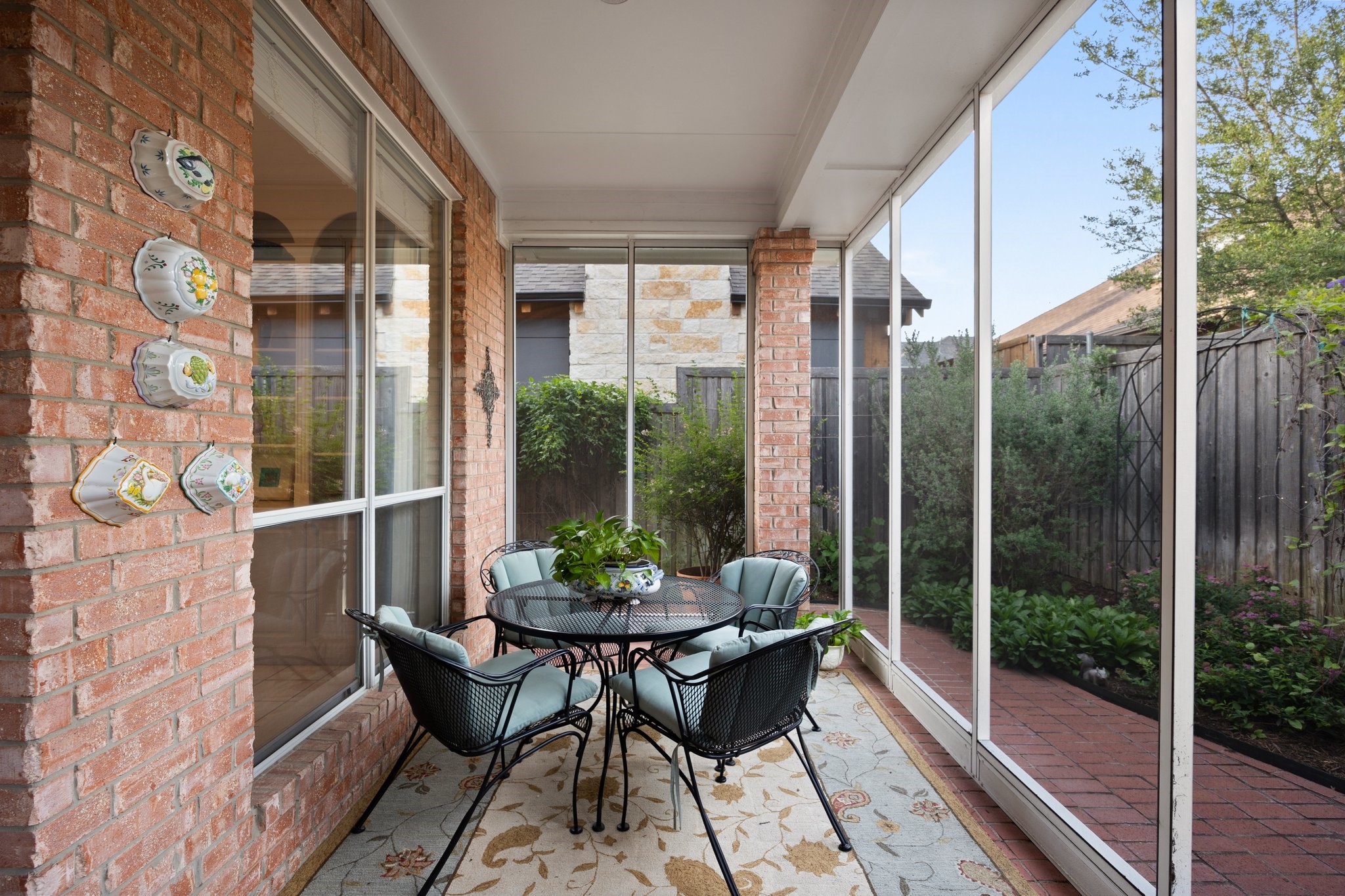 14624 Lakecrest Drive Addison TX 75001