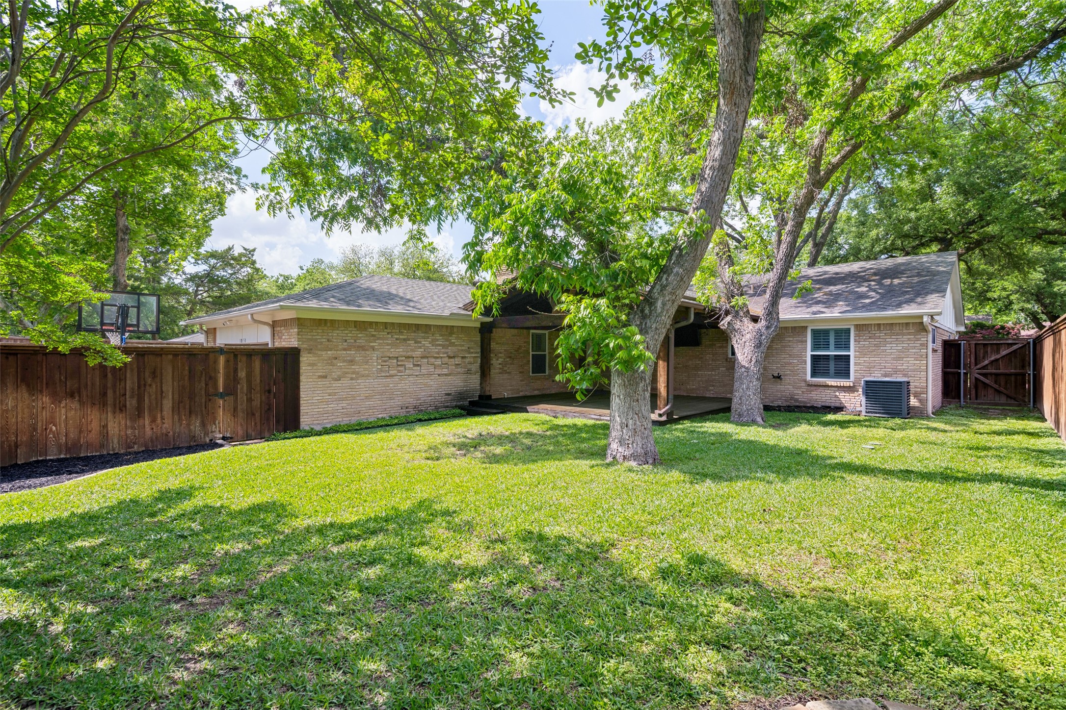 10950 Scotsmeadow Drive Dallas TX 75218