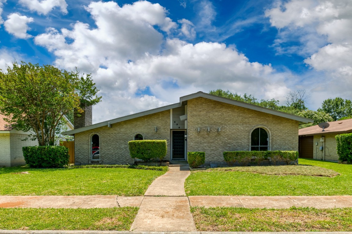 338 Wildbriar Drive Garland TX 75043