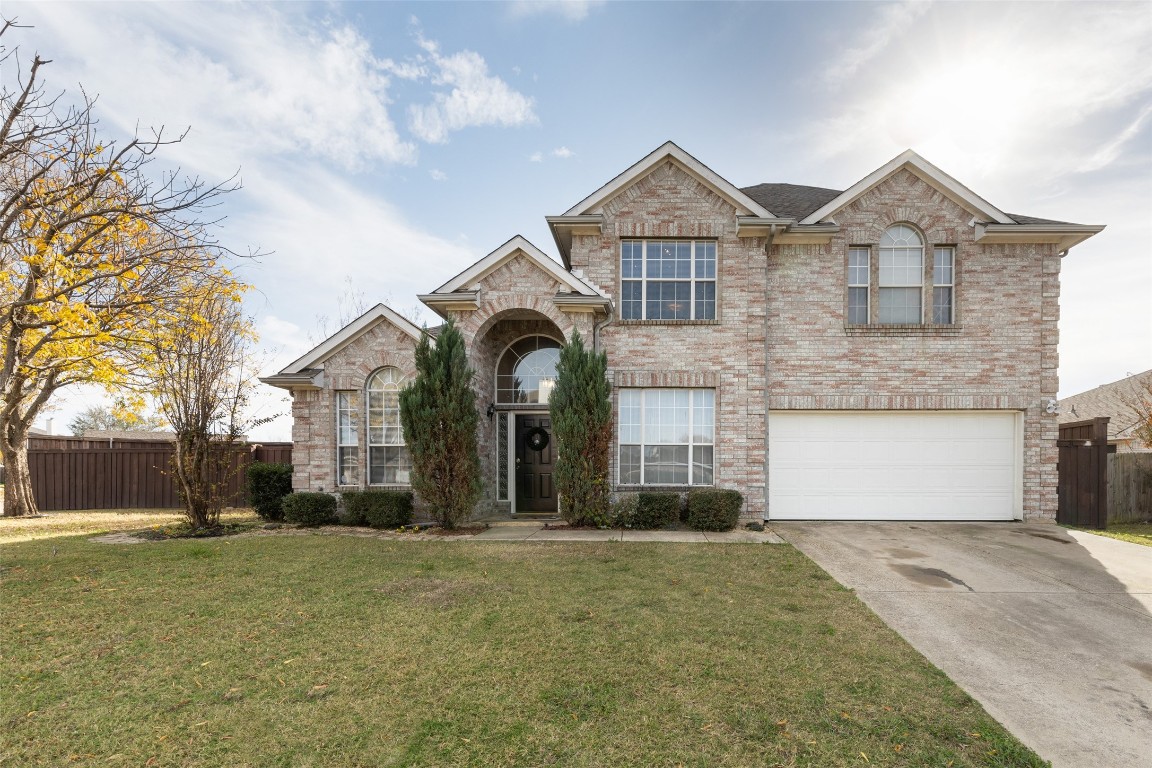 831 Morningside Drive Grand Prairie TX 75052
